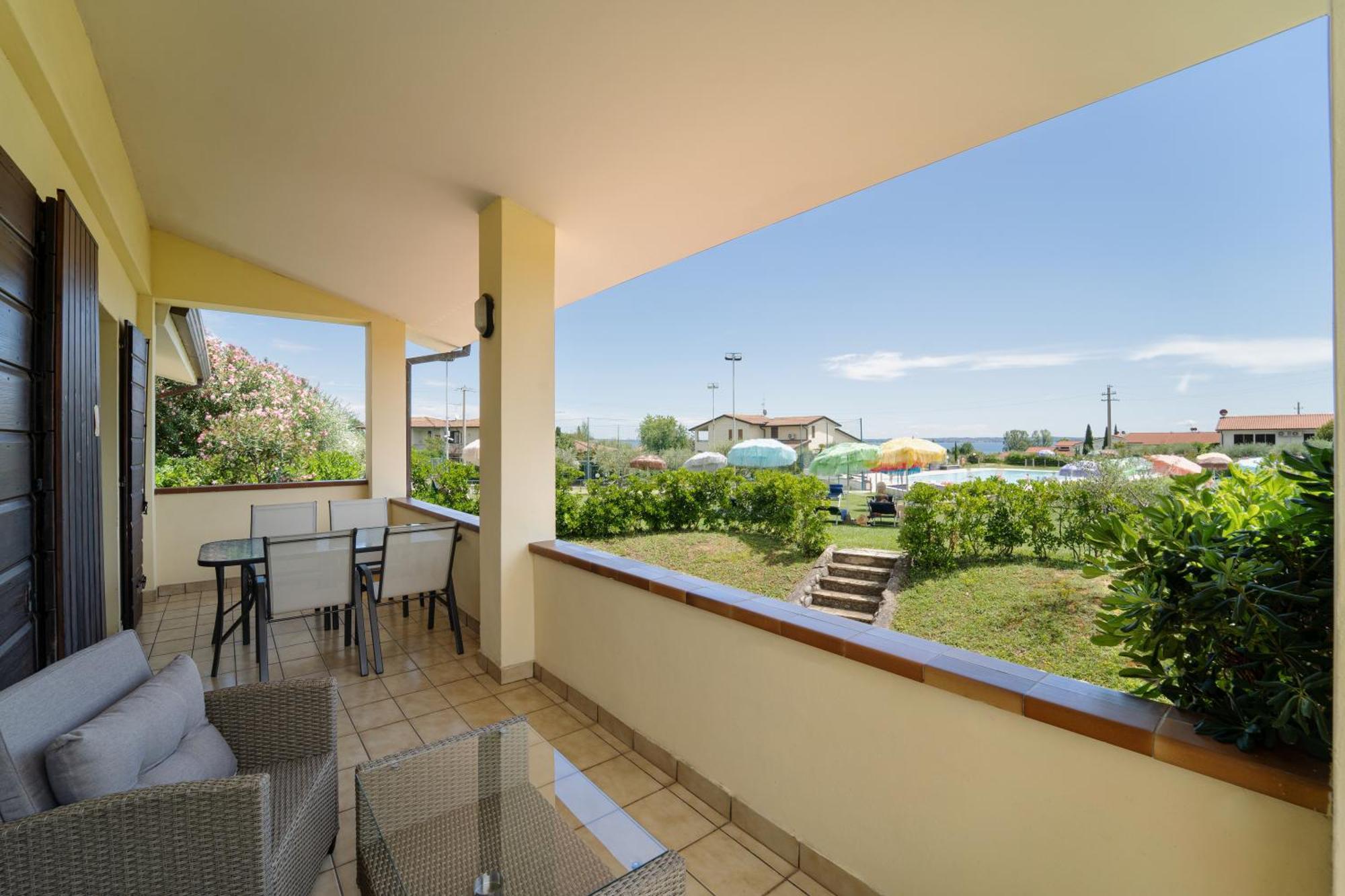 Residence Primera Moniga del Garda Exterior photo